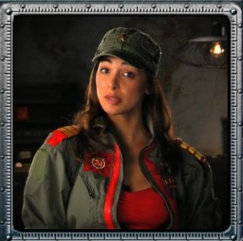 《红色警戒3:起义》 女性指挥官欣赏