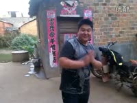 瞎了 = =我爸刚弄死他中文版的来了_17173游戏