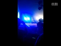 <em>俄罗斯</em>三<em>美女丁字裤</em>桌子上表演柔术 标清-<em>俄罗</em>