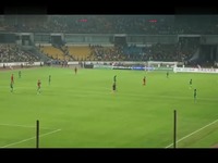 中超联赛北京国安在VS天津泰达结束前球员斗