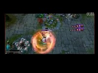LOL英雄联盟 被石头人弄飞天的无双剑姬_01-