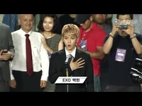 片段 EXO伯贤在韩国VS秘鲁足球赛上演唱韩国
