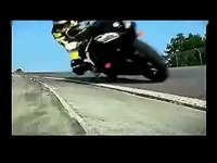 视频片段 雅马哈R6摩托车跑车视频)-游戏视频