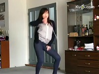 <em>美女性感紧身裤热舞</em>-游戏视频