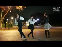 上师大<em>两女</em>之观看<em>两女一杯</em>反映.flv_17173游戏