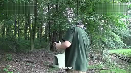 <em>美女被虐</em>-360视频搜索