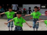 热门视频 Q娃娃儿童舞蹈 最炫民族风Q娃娃童装