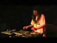 童颜爆乳美女莜崎爱性感v美女热舞-性感高清片惊艳四座美女柔术图片