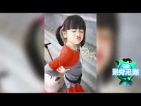 田雨橙上小学被同学围观 叶一茜阻止她专业踢