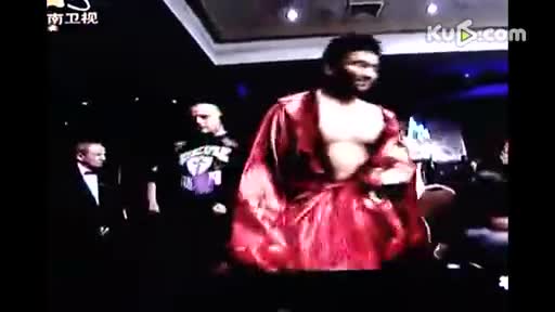 武林风王洪祥对手,手术刀乔西里ko考克莱官方