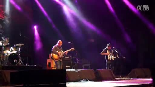 <em>万晓利</em> 张玮玮 20110101上海MAO Live House