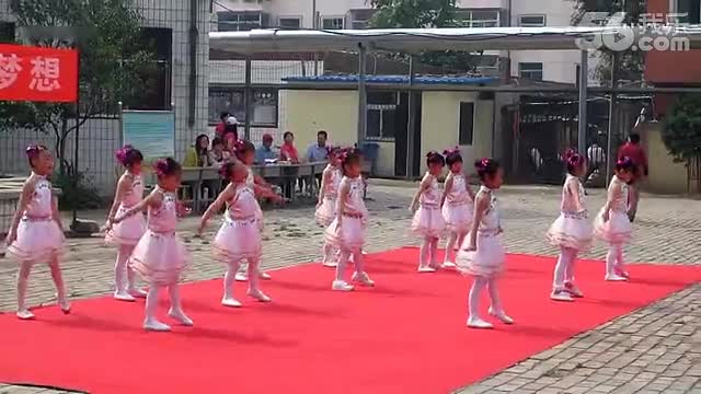 【六一儿童节幼儿舞蹈教学<em>视频儿歌</em>专辑】-幼
