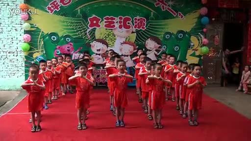 谷文泽武术表演功夫扇《新少年英雄》[流畅-免