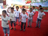 大前幼儿园中班舞蹈爸爸去哪了-视频 精彩_17