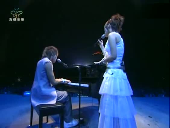 俊杰 <em>广场舞阿妹的情歌</em> 大众健身舞-免费在线观