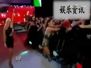 [<em>wwe</em>性感<em>女子</em>撕衣撕精光]美国超火爆<em>女子</em>摔交