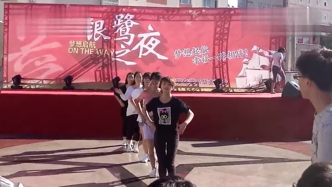 春英<em>广场舞</em>《<em>女友嫁人</em>》原创 正面演示-免费在